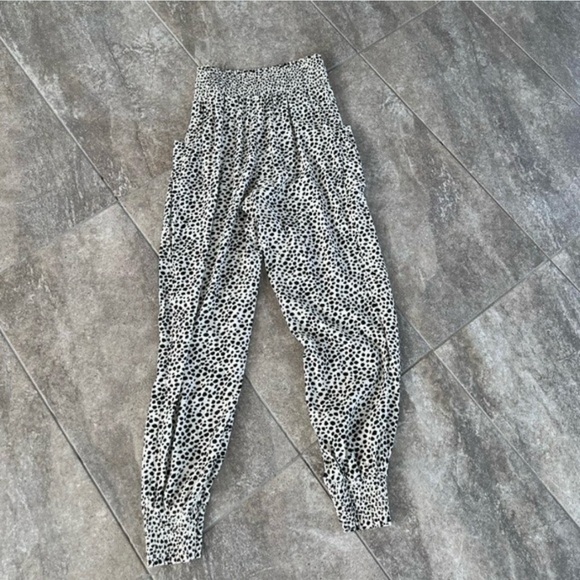 Aerie smocked lounge pants - Picture 8 of 8